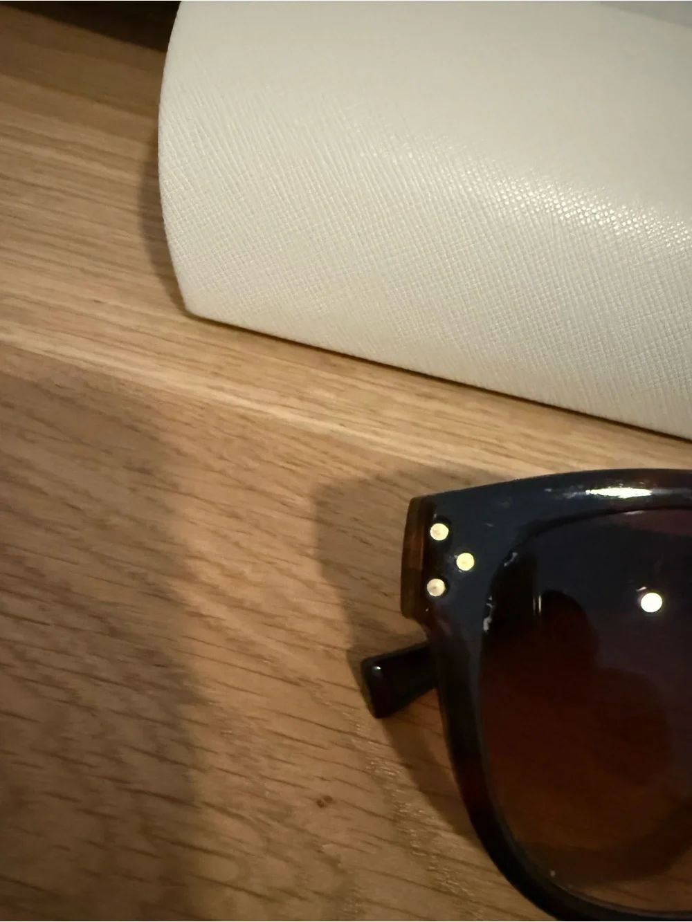 Vince Camuto Women’s Oversized Dark Tortoiseshell Sunglasses - Fashion Accessory